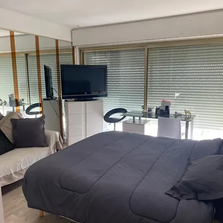 Le Chantilly Apartment *